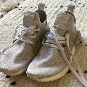 Women’s Adidas NMD R1